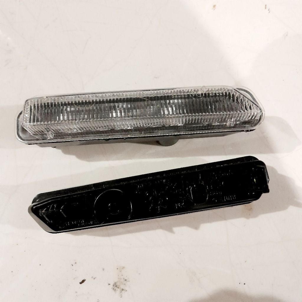 Lampu LED DRL bemper Raize ,Rocky 25-AT 07B /25-AT08B original
