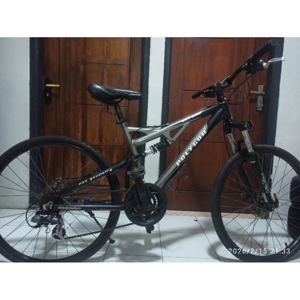 Sepeda gunung Polygon Beyon