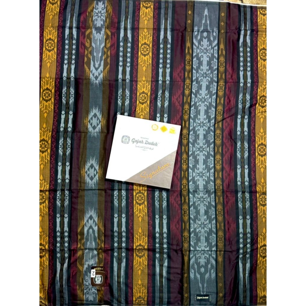 Sarung Gajah Duduk Signature – Motif Songket Timbul Premium