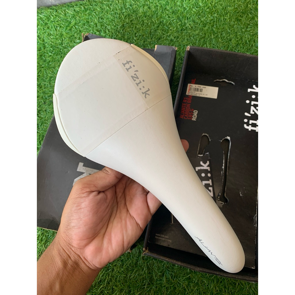 Saddle sadel Fizik Aliante R1 Carbon Original Made in Italy