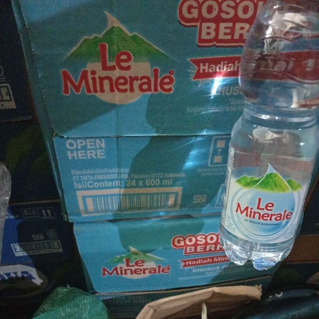 Le Mineral Botol 600ml Air Mineral - INSTANT