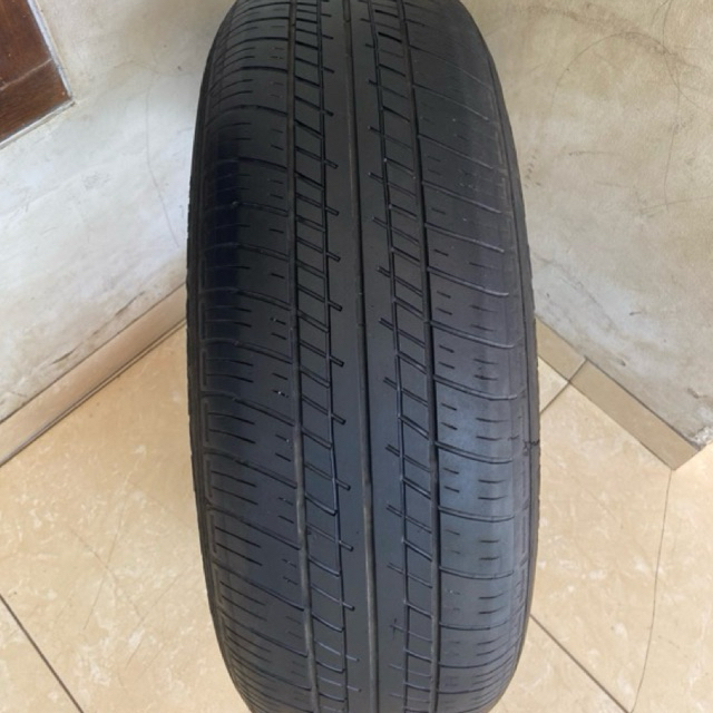 ban mobil ukuran 185/65 ring 15 tubles