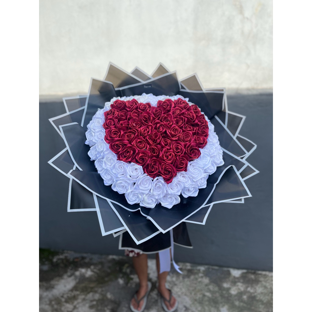 buket jumbo /buket bunga satin jumbo/buket bunga satin premium