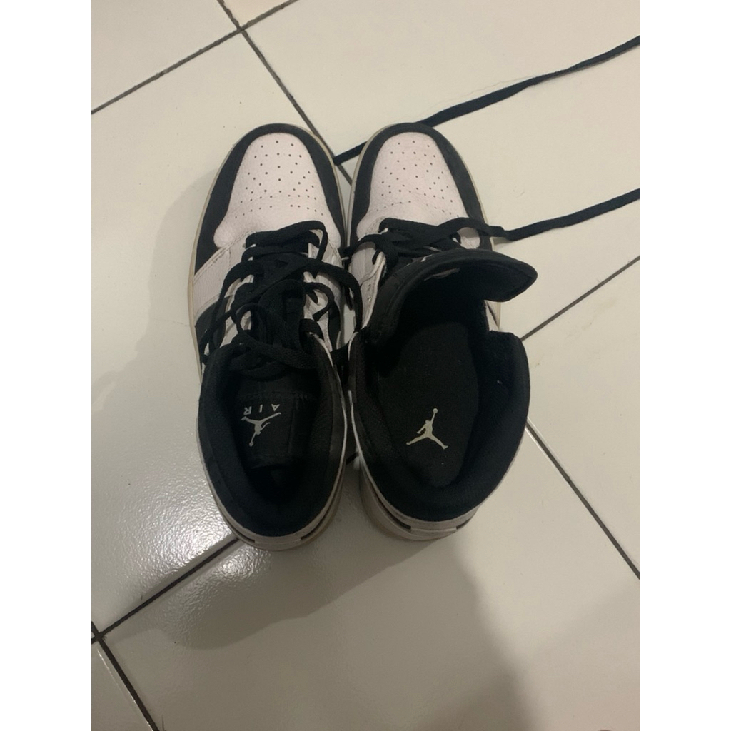 Sepatu Nike Air Jordan 1 second