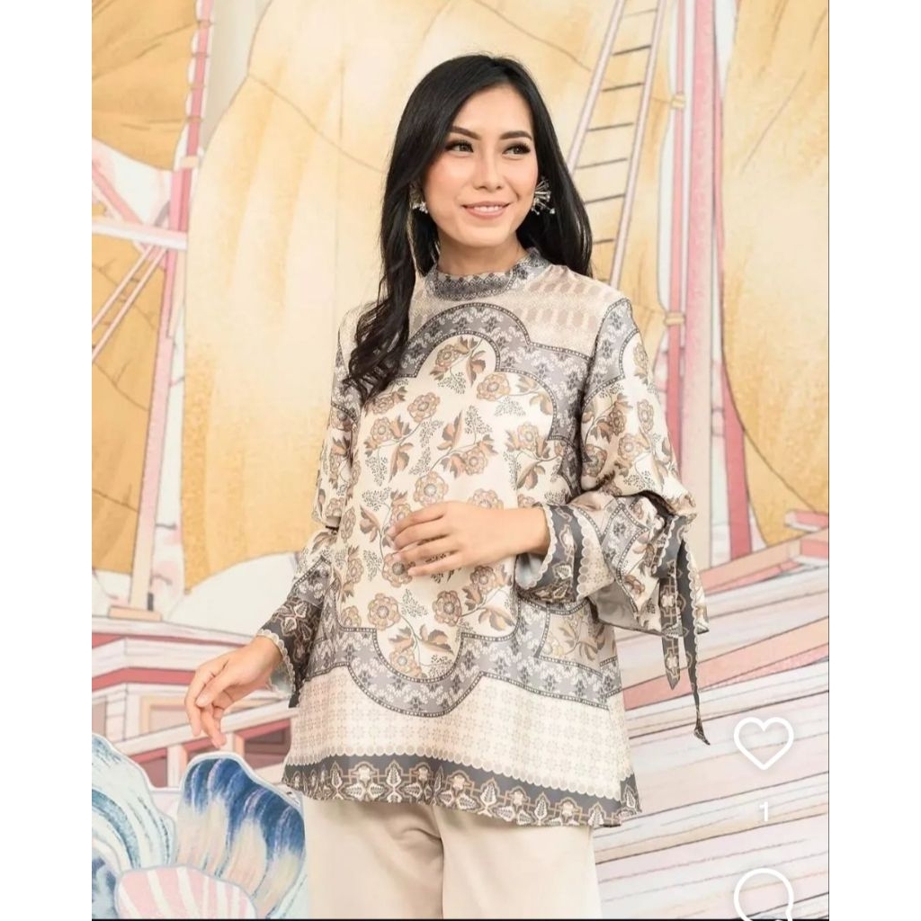 SACHA BLOUSE TAPIOKA SIZE XXL BY WEARING KLAMBY