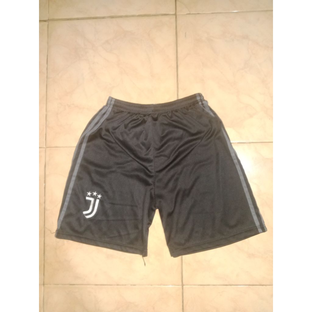 celana pendek bola pria