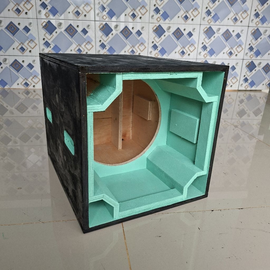 BOX PLANAR 10 INC TRIPLEK 12 MM