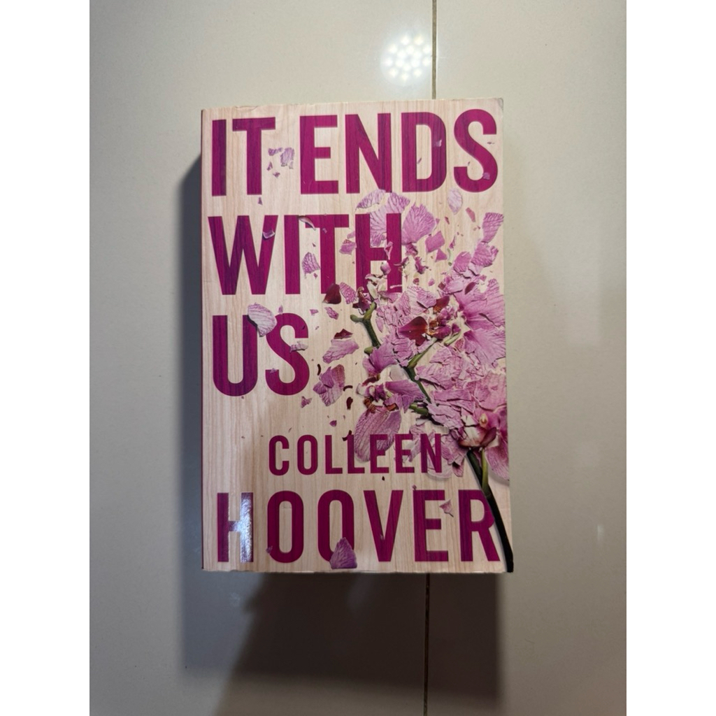 [ORI] It Ends With Us by Colleen Hoover (preloved)