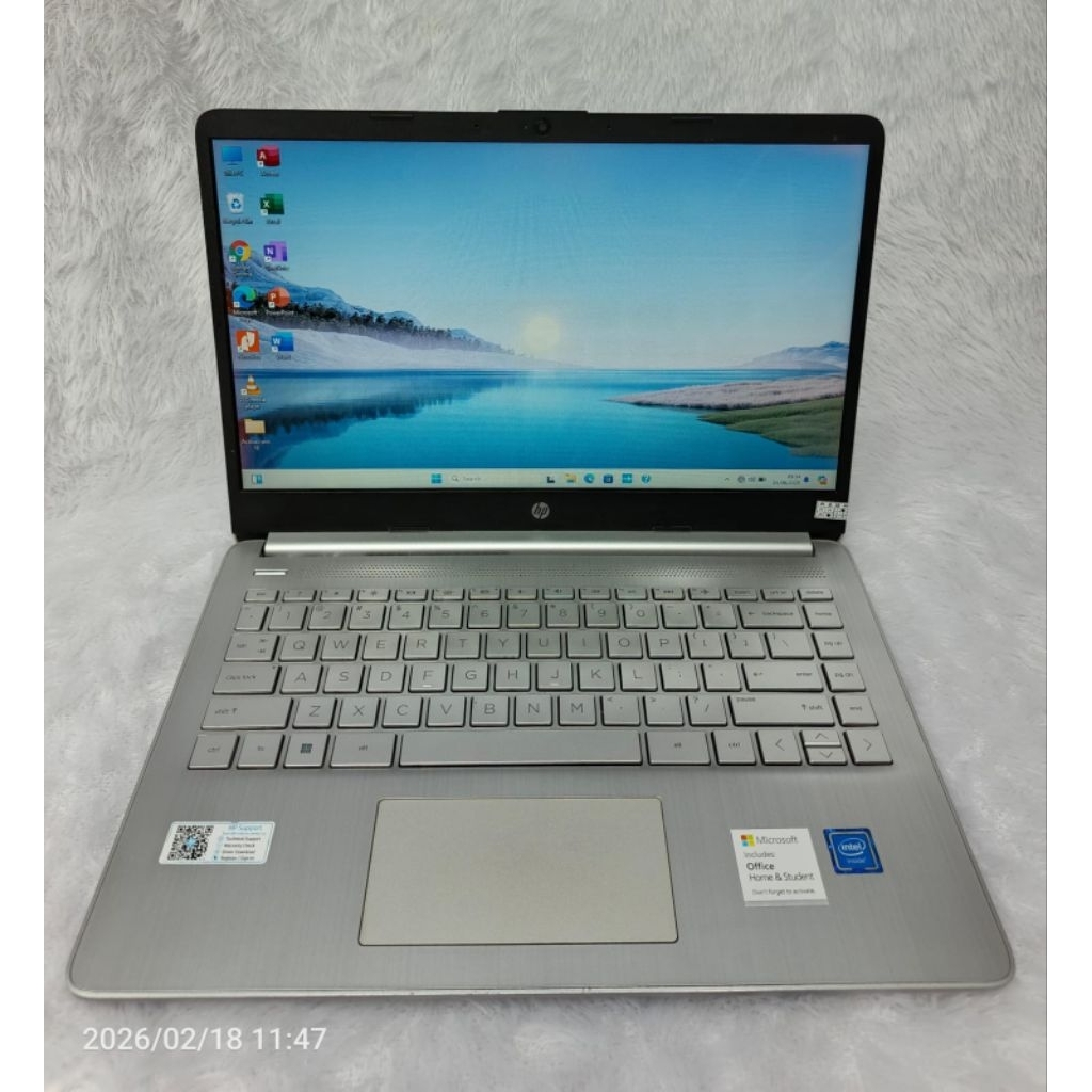 LAPTOP HP 14S  INTEL CELERON N4120 RAM 4 GB SSD 256 SILVER