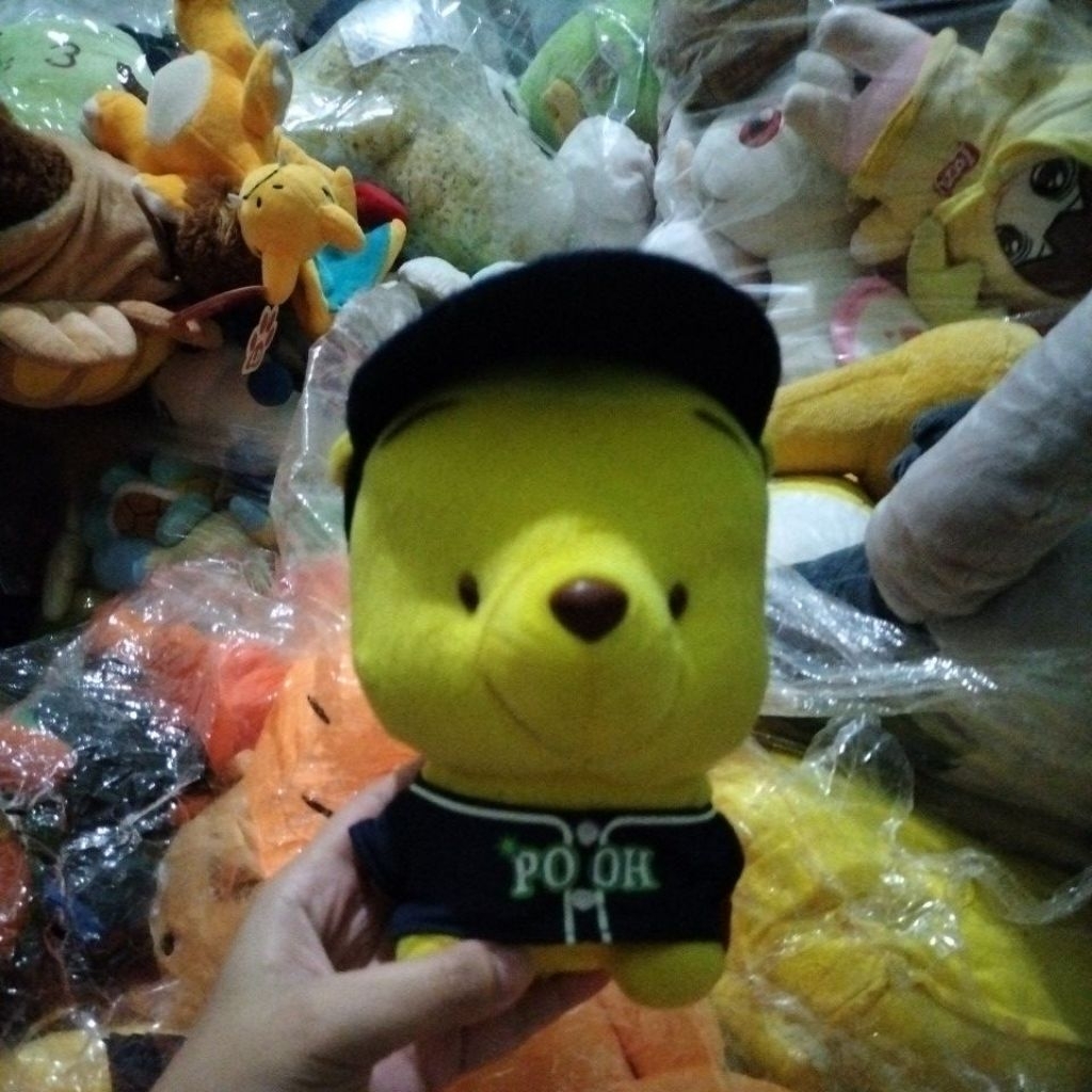 Boneka Pooh Kostum Baseball Ori Disney