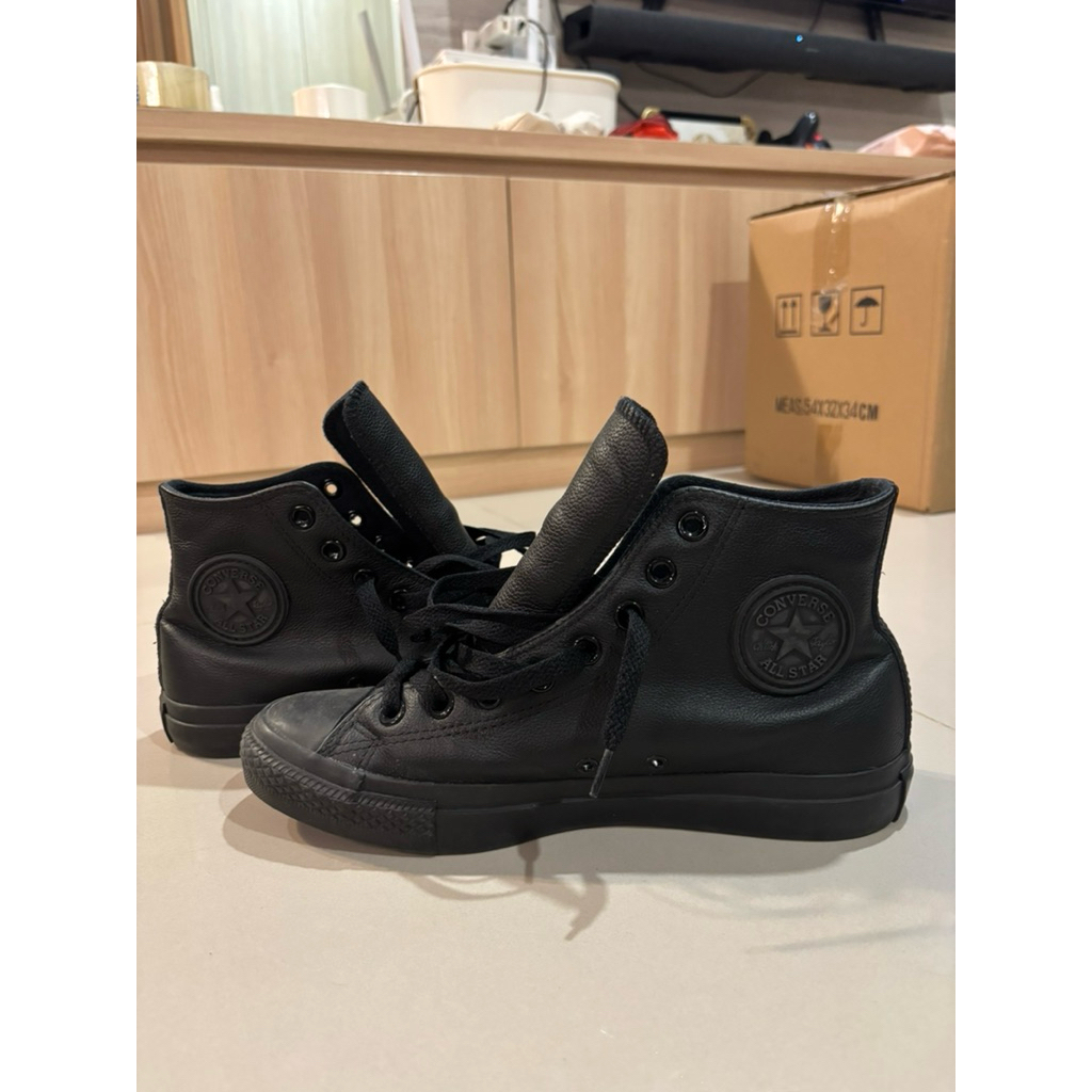 Converse Chuck Taylor Leather