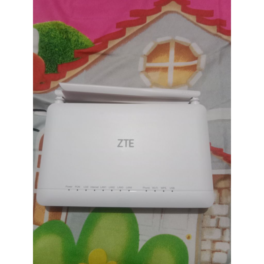 ZTE F670L PORT HIJAU DUAL BAND