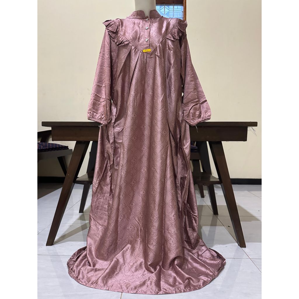gamis silk warna dusty pink