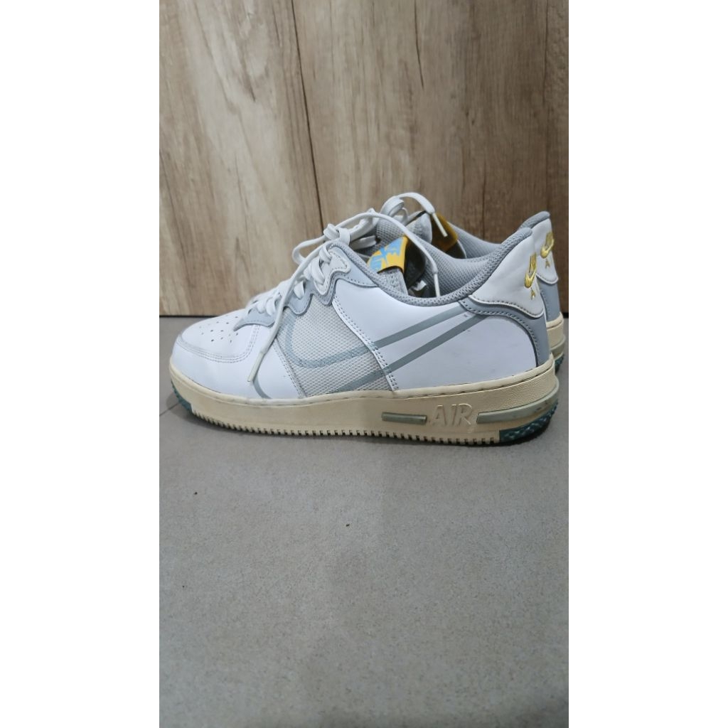 nike air force 1 react