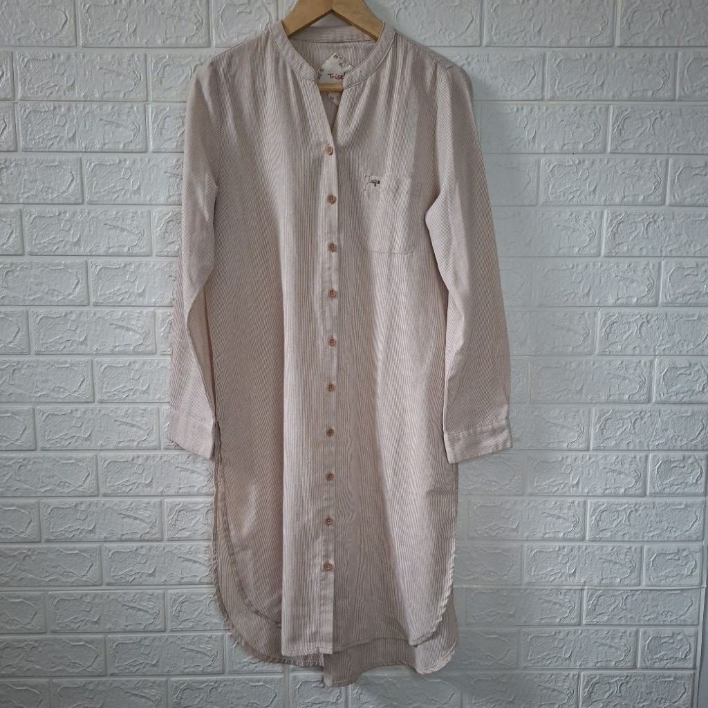 (PRELOVED) Kemeja Panjang Tunik Wanita Triset Warna Coksu Salur