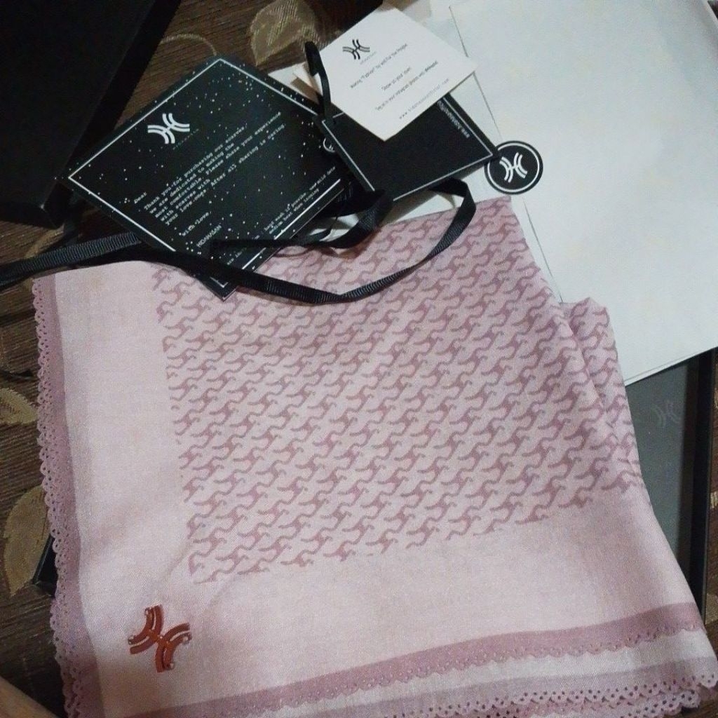 preloved hidahasan scarft