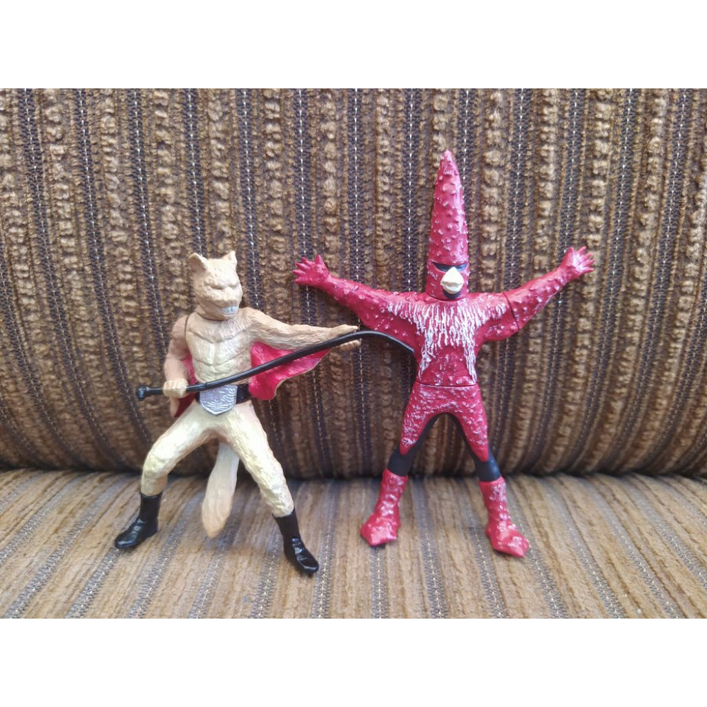 Figure HG Kamen Rider Monster Bandai