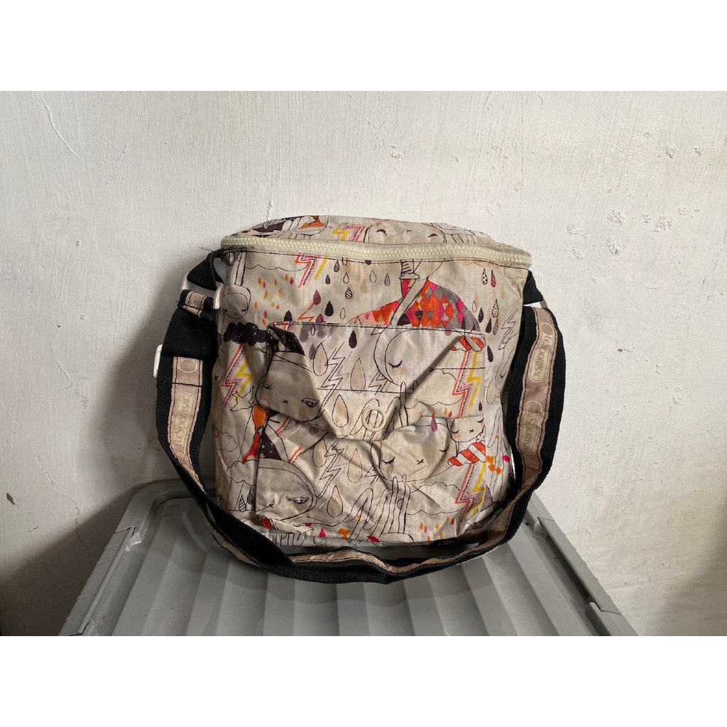 tas sling bag slempang wanita cewe brand lesportsac full nylon VGC like new preloved