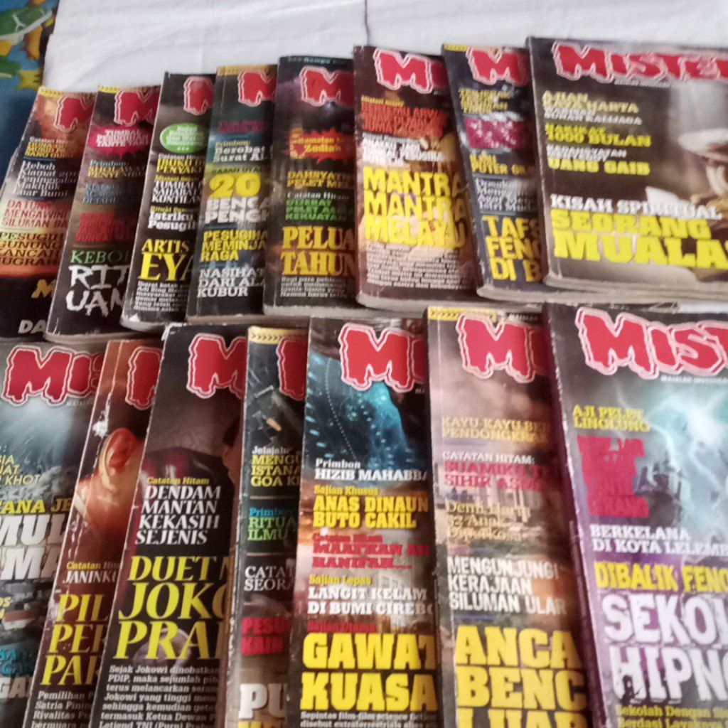 MAJALAH MISTERI