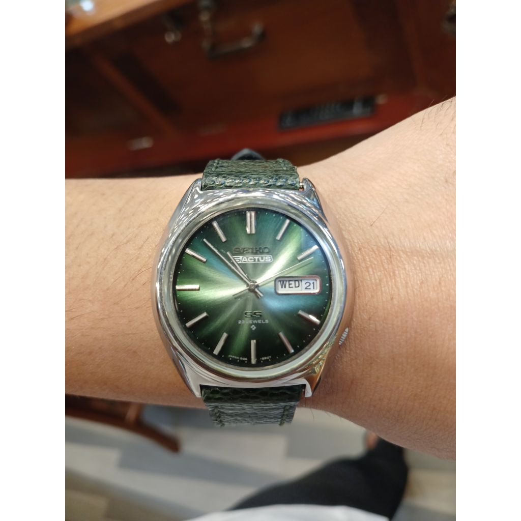 jam seiko actus ss green.strap kulit asli motif buaya.