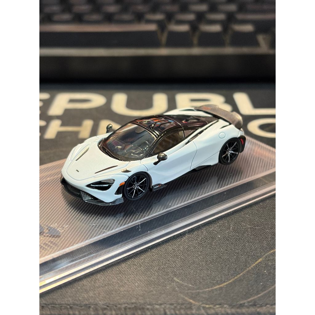 CM model mclaren 765lt white