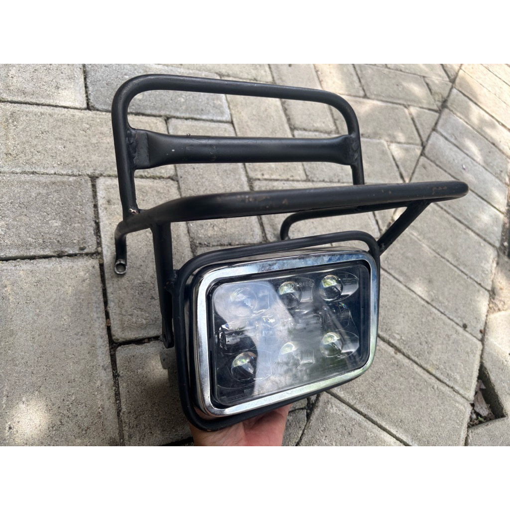 Daymaker Oval dan bracket for Kawasaki W175 TR