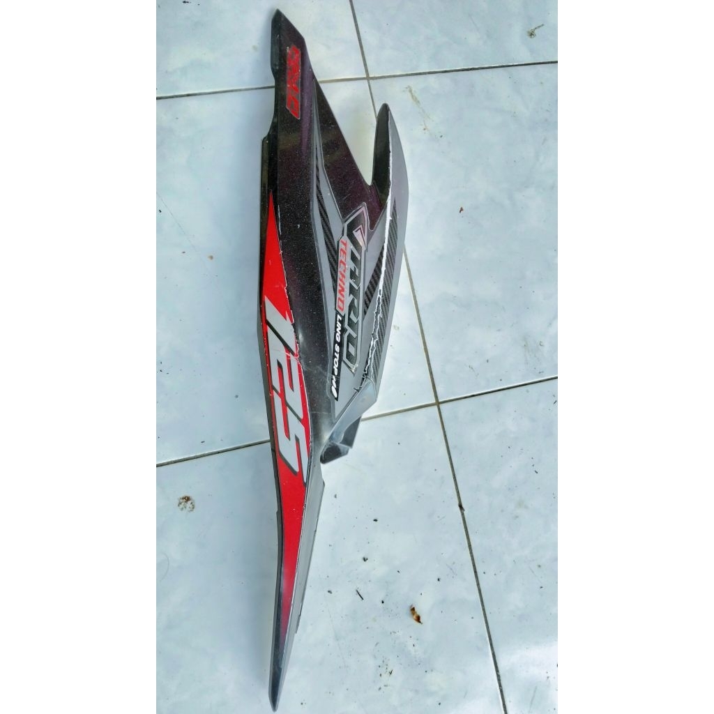 Cover body samping belakang ( kiri ) Honda Vario Techno 125 Vario KZR original second
