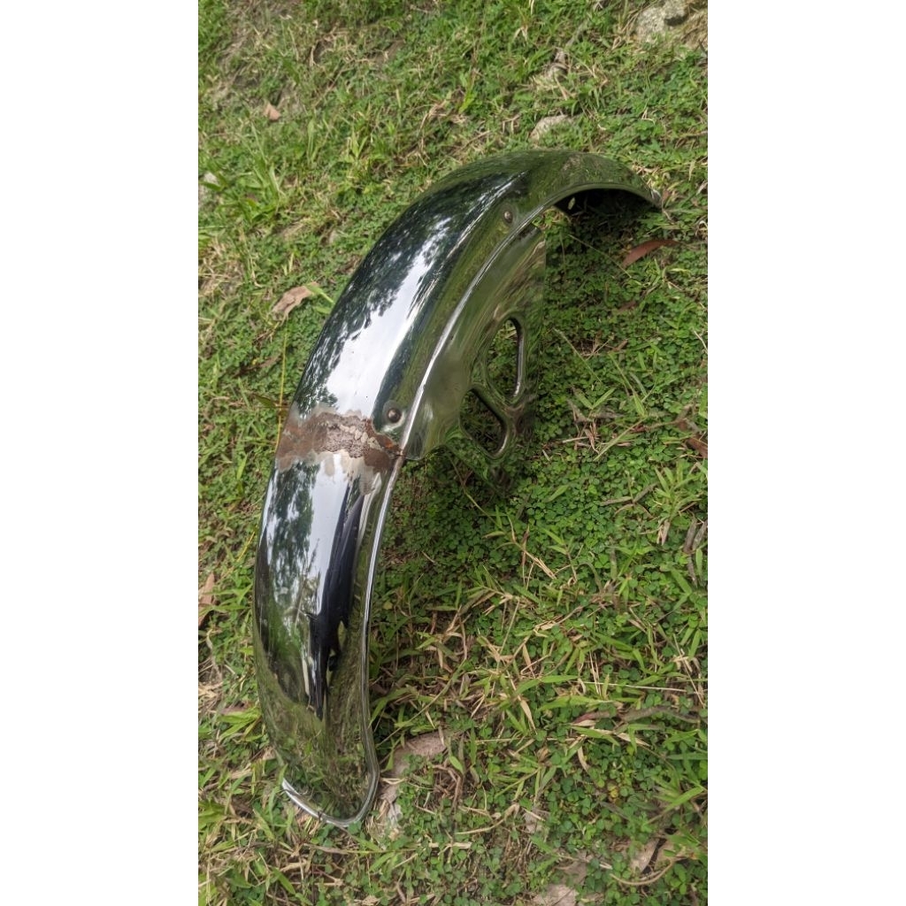 Slebor depan spakbor Honda Win 100 Original Copotan Motor minus ada bekas las