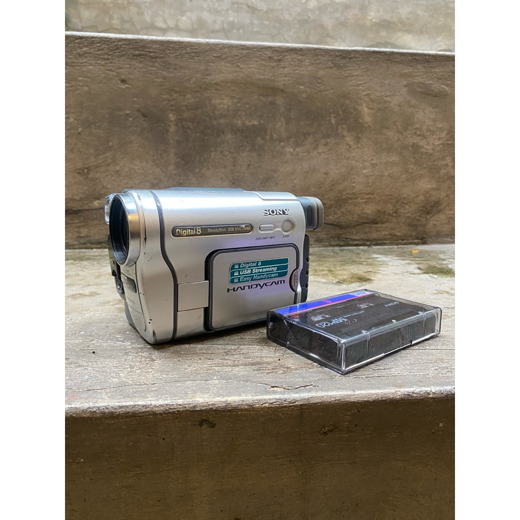 handycam sony trv