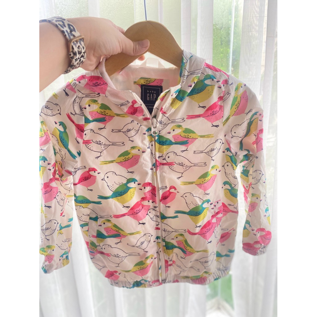 jaket anak perempuan GAP. jaket anak perempuan lucu motif burung burung. jaket anak perempuan keren 