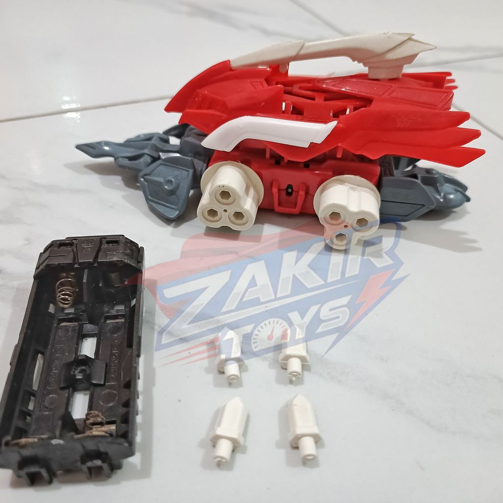 Garuda Phoenix Red Crush Gear non Bandai