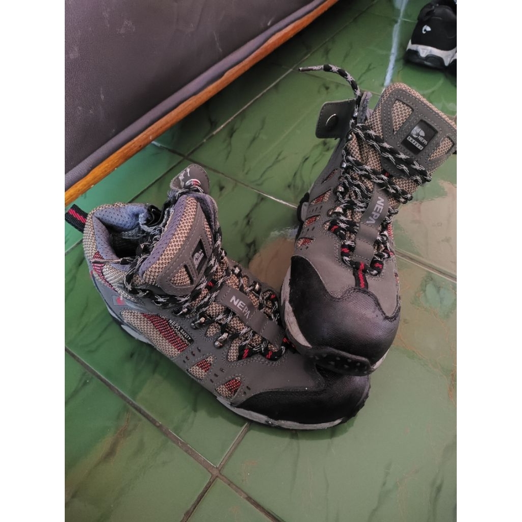 Sepatu safety nepa tinggi safety shoes nepa size 40 insole 250