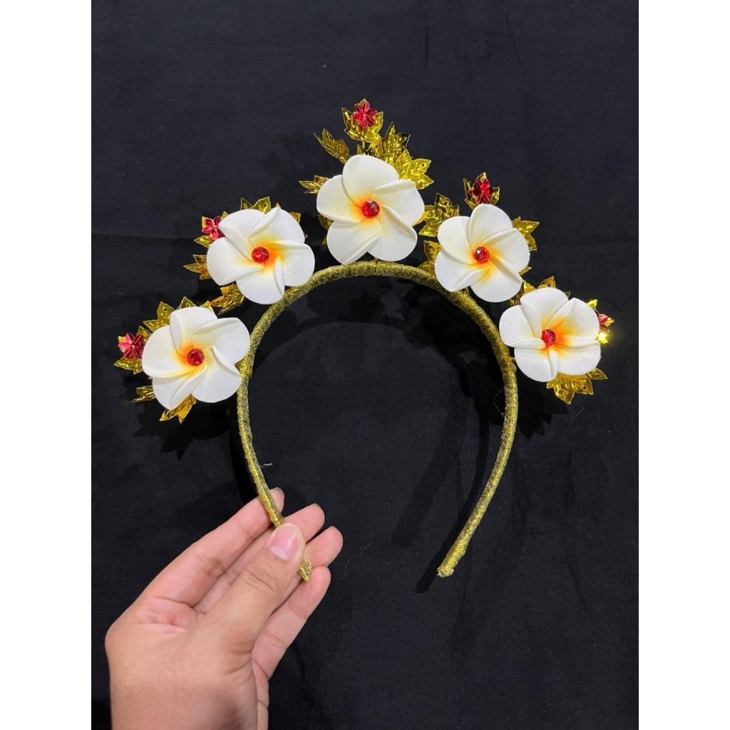 bando kamboja daun emas