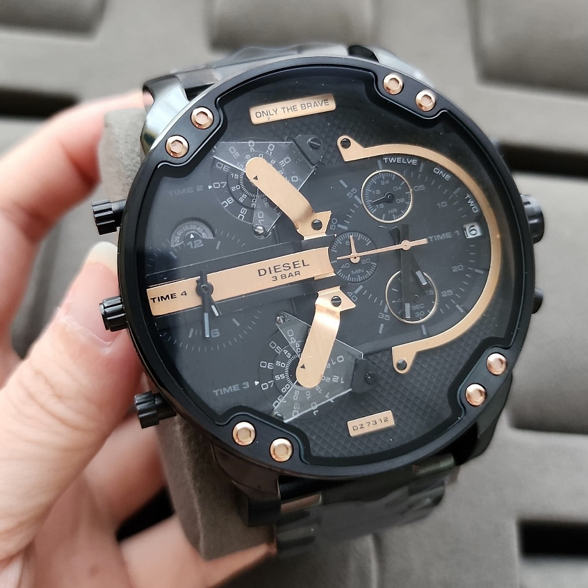 Jam Tangan Pria Big Size DS DZ7312 4Time Chronograph Rosegold Dial Black Steel