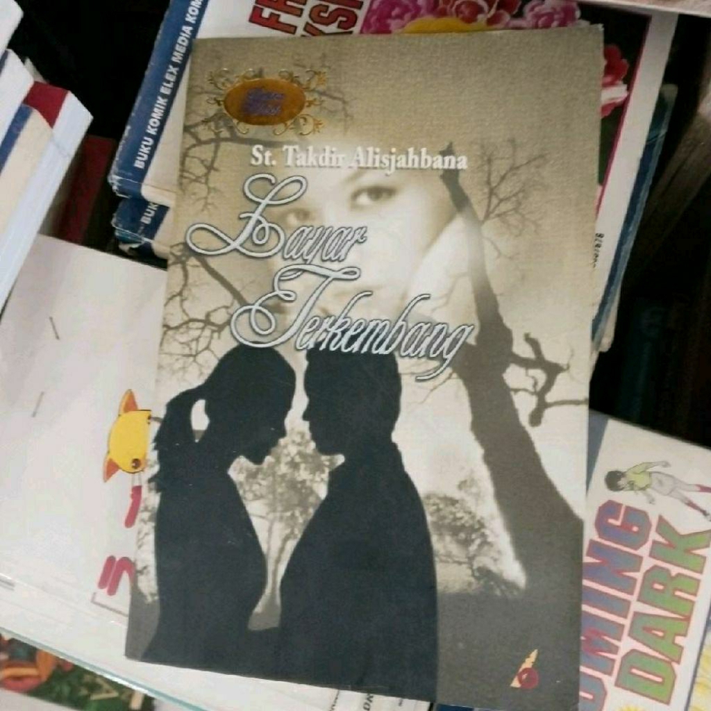 novel layar terkembang alisjahbana