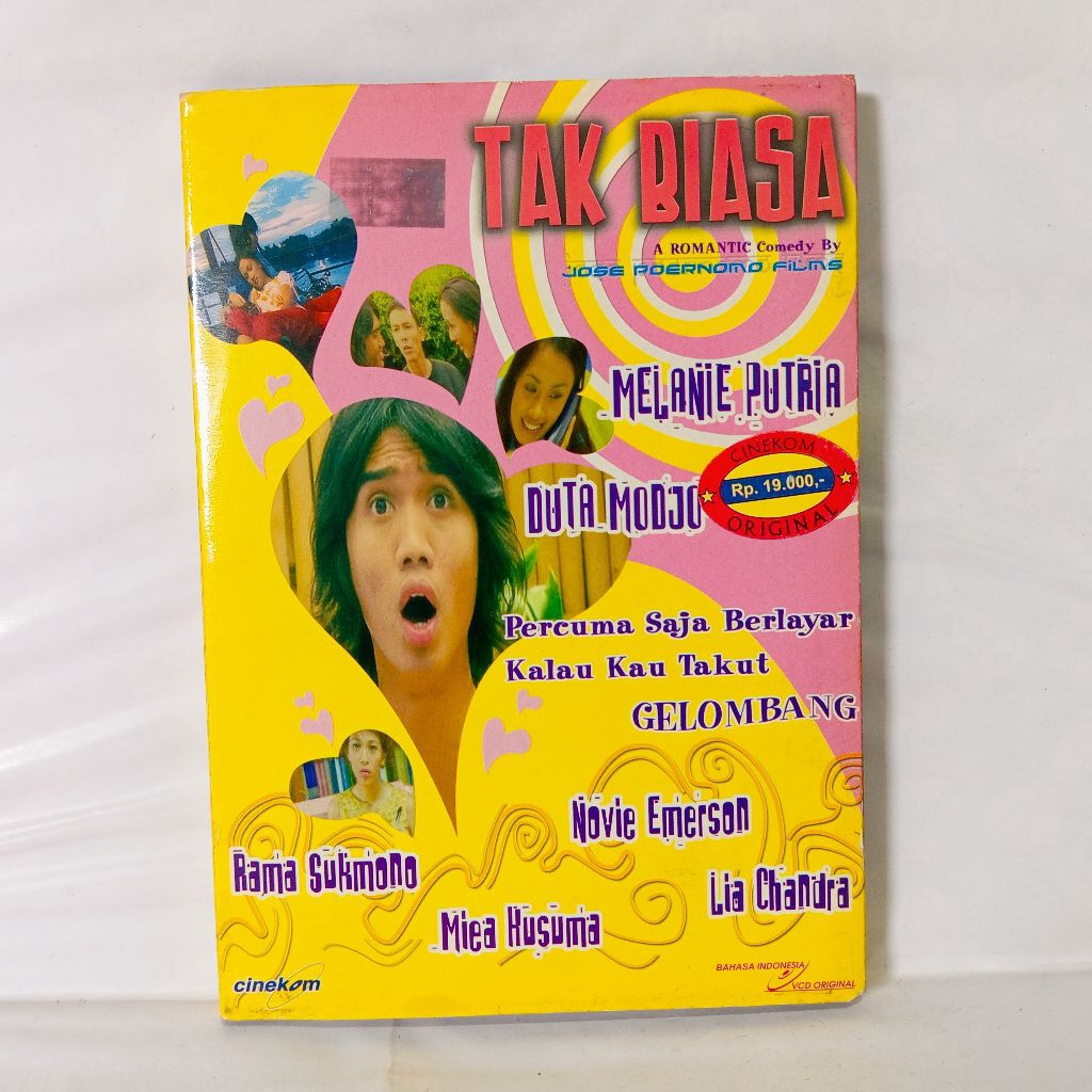 VCD Tak Biasa - Duta Modjo Melanie Putria