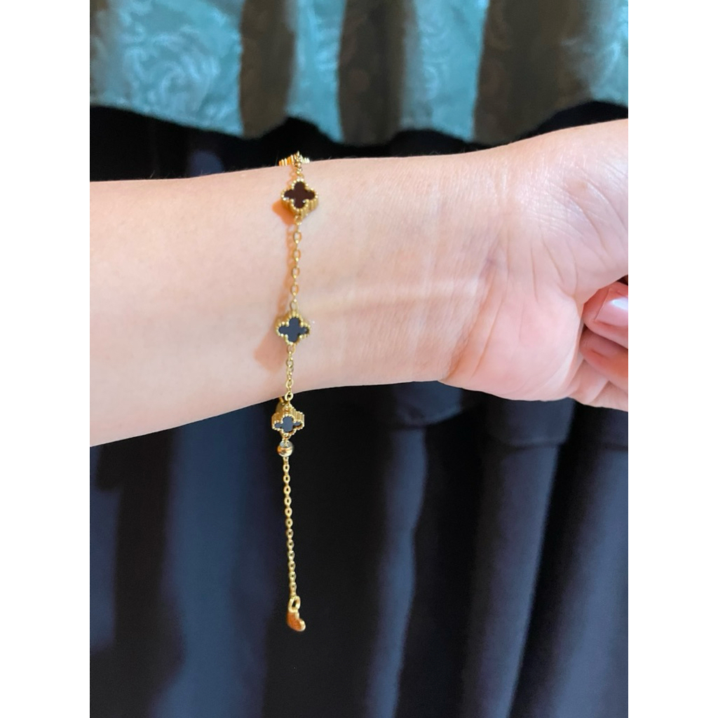 gelang bunga hitam kode 375