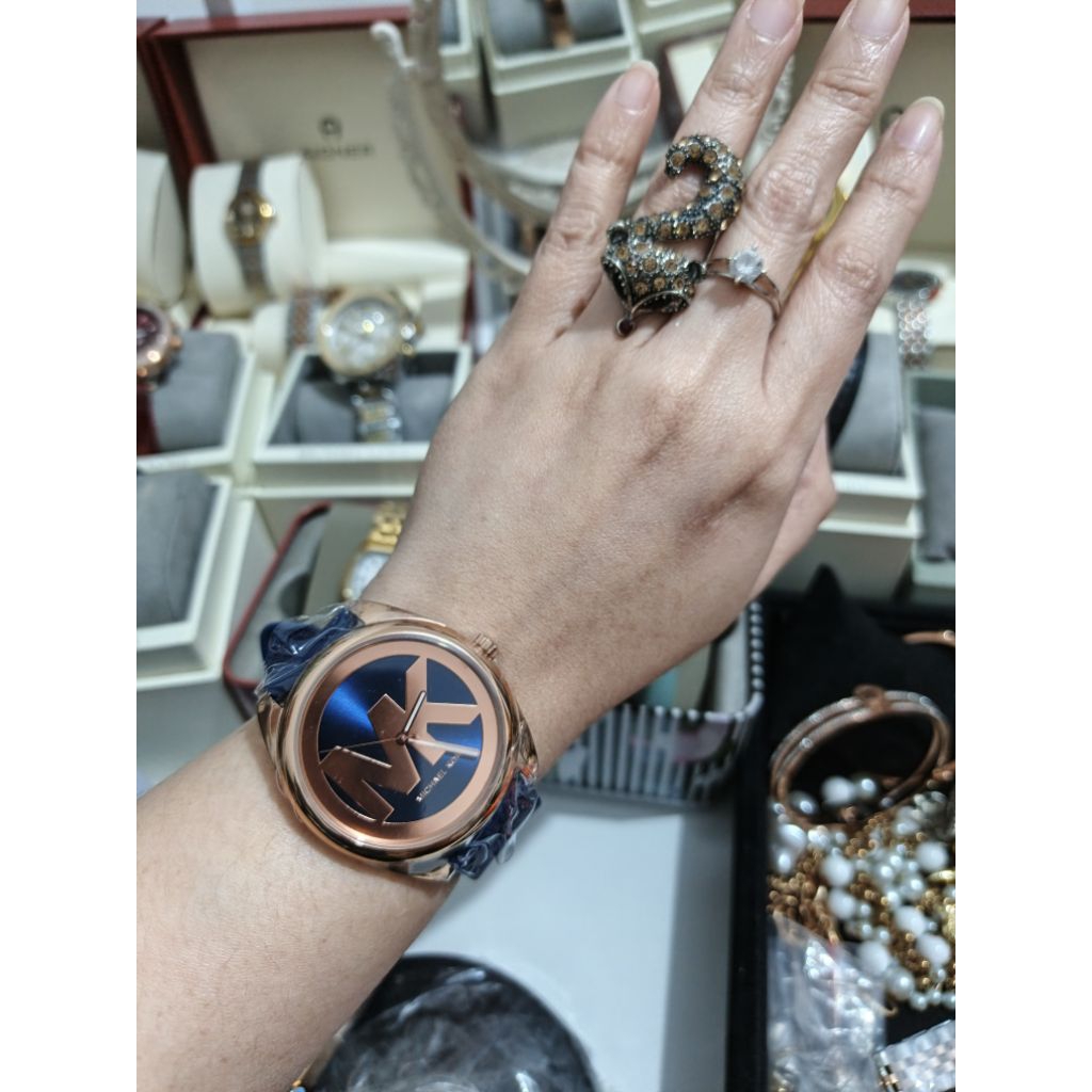 Jam tangan MK ladies janelle watch