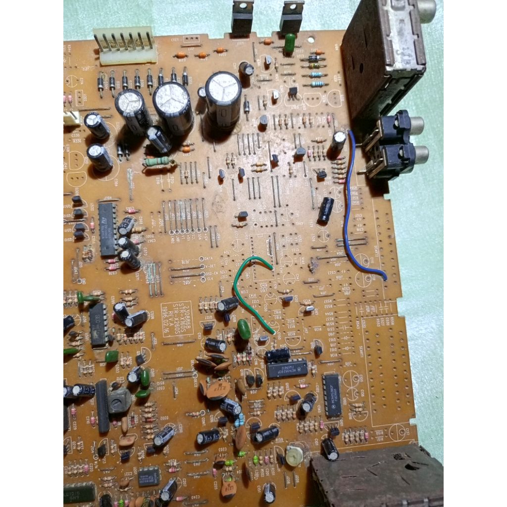 Mesin Bekas Penerima Satelit / Parabola