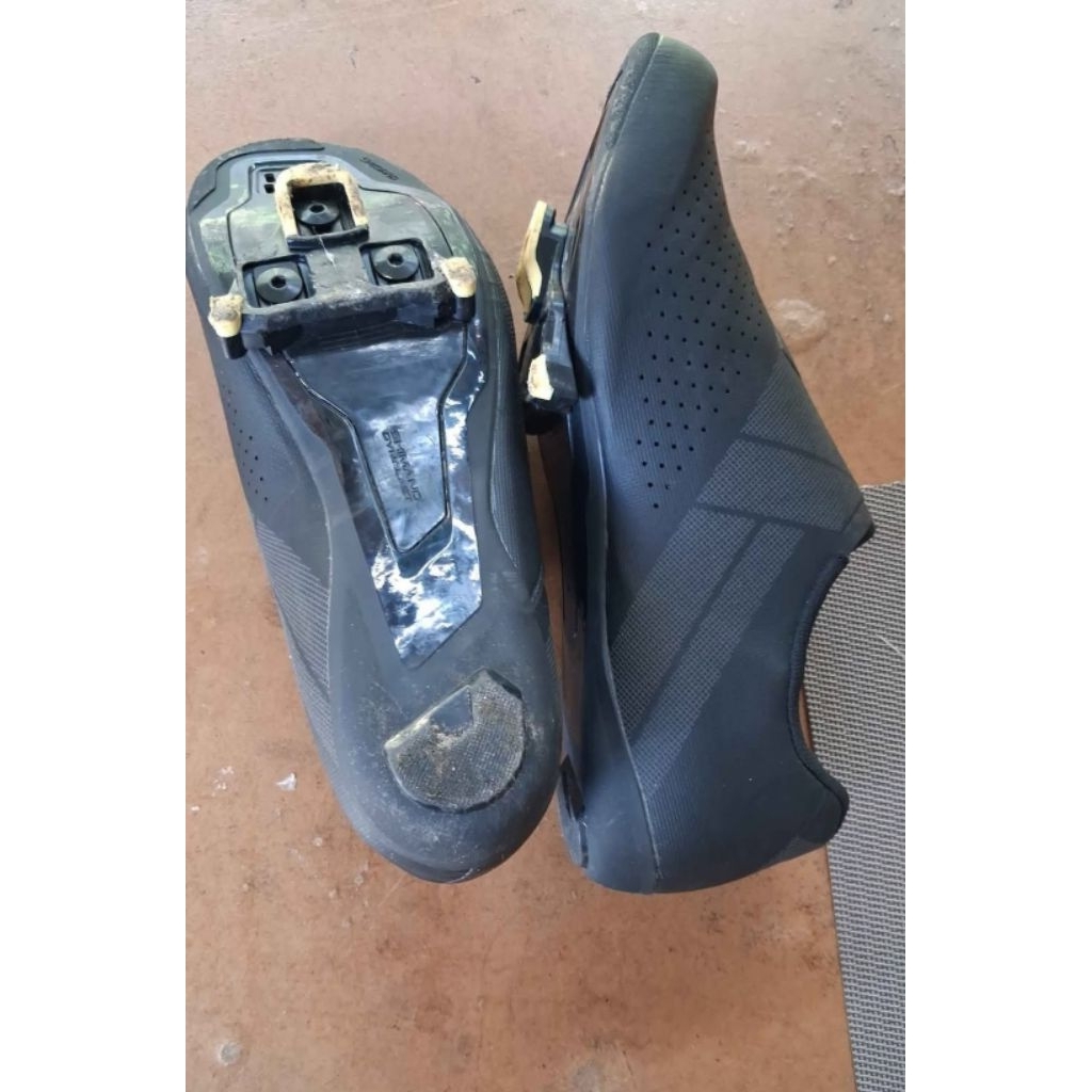 sepatu roadbike second