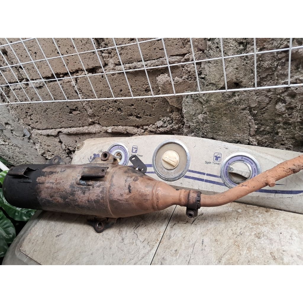 Knalpot xeon karbu yamaha karbu original ori copotan standar kelengkapan seperti difoto layak pakai 