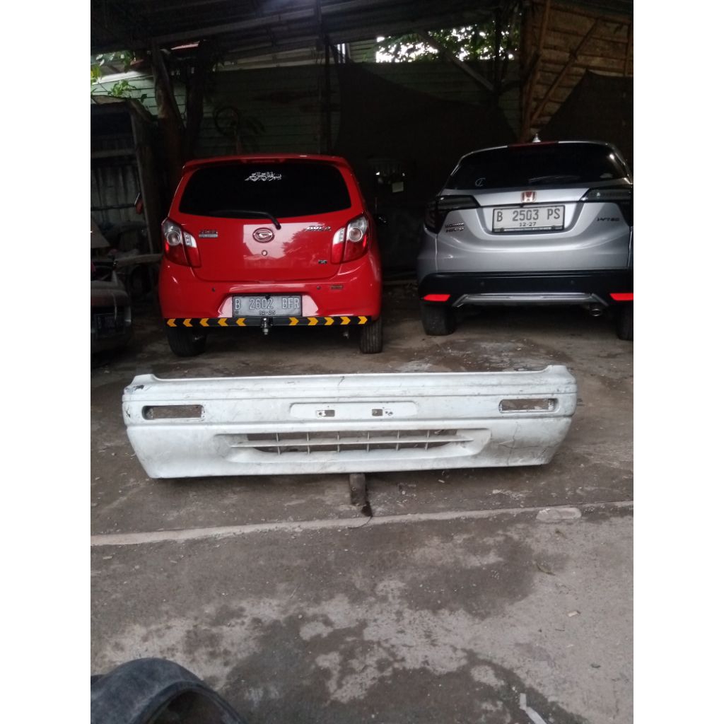 bumper depan nissan cefiro a31 1992