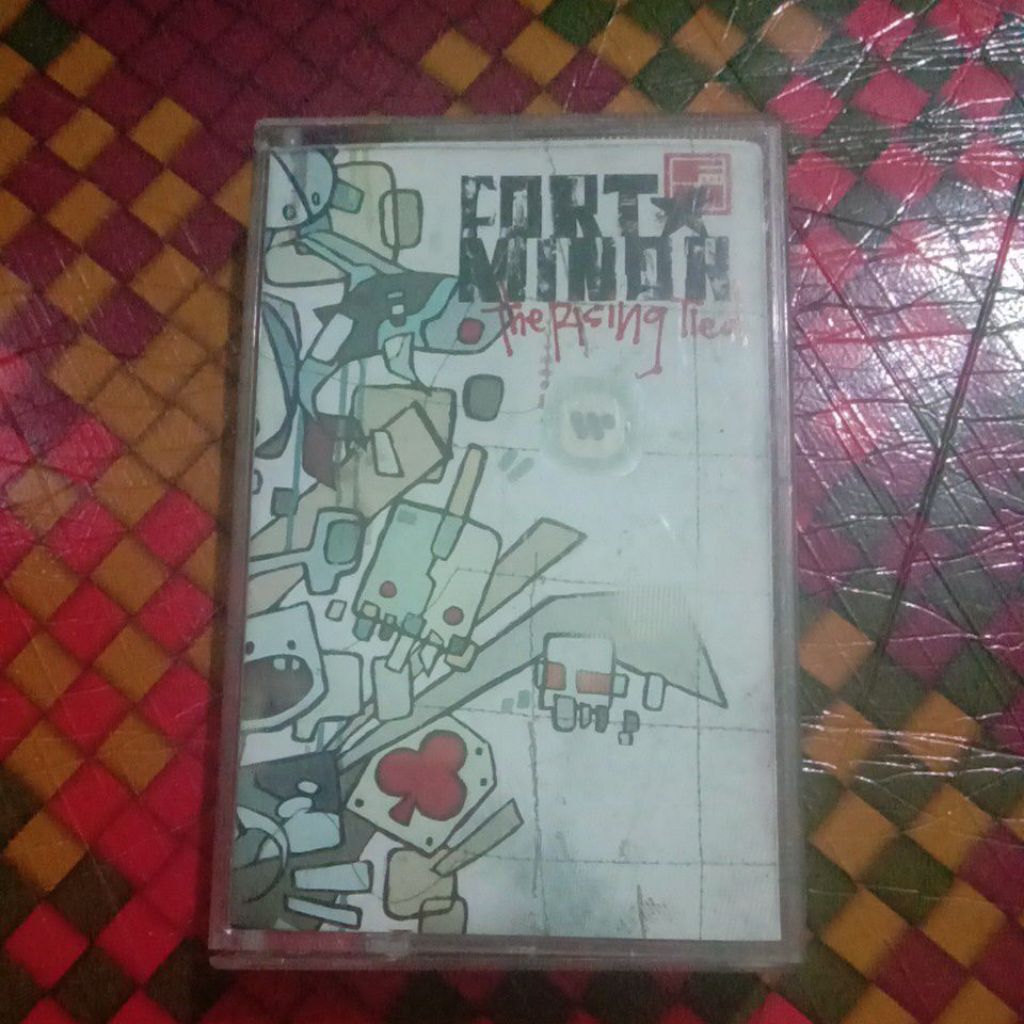 KASET PITA FORT MINOR/THE RISING TIED