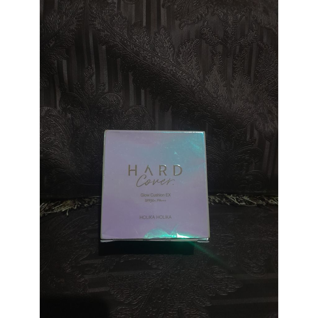 Holika Hard Cover Glow Cushion Dewy Finish ( 01 Warm Ivory )