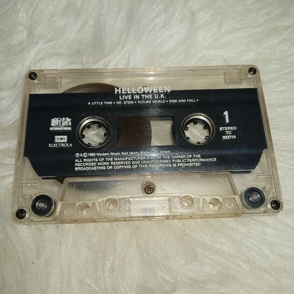 Kaset Pita Helloween