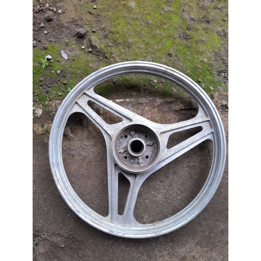Pelek jialing belakang pnp honda astrea