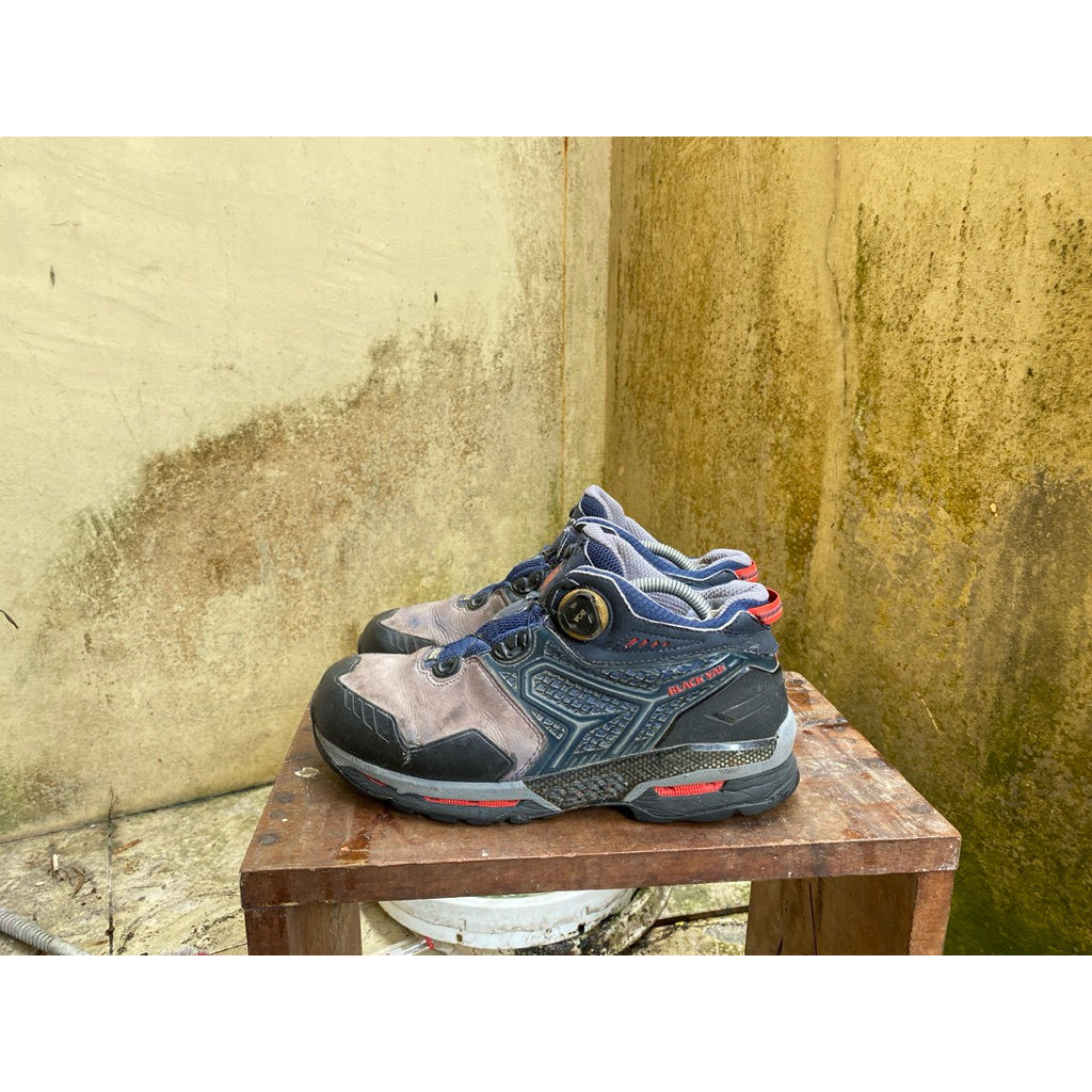 blackyak outdoor mid boa goretex