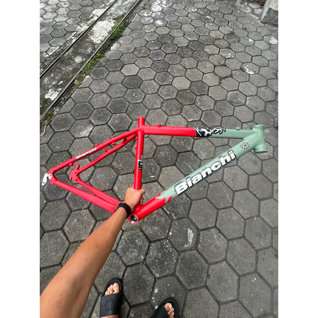 FRAME MTB 26 BIANCHI MUTT MERAH ABU GREY RED SIZE 19 TOP TUBE 22 ALLOY ALUMINIUM SEPEDA GUNUNG