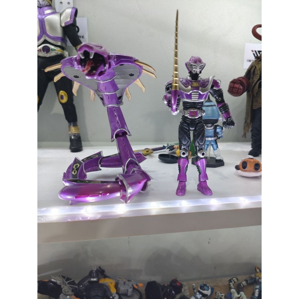 FIGURE MASKED RIDER RYUKI SERIES RNM OUJA LOSE BOX LENGKAP