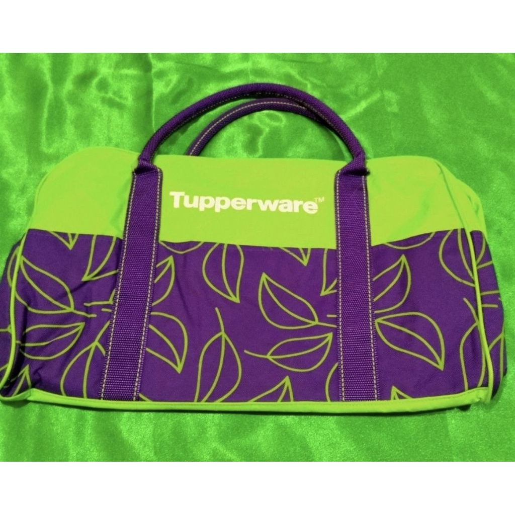 Tas Travel Hijau Merk Tupperware